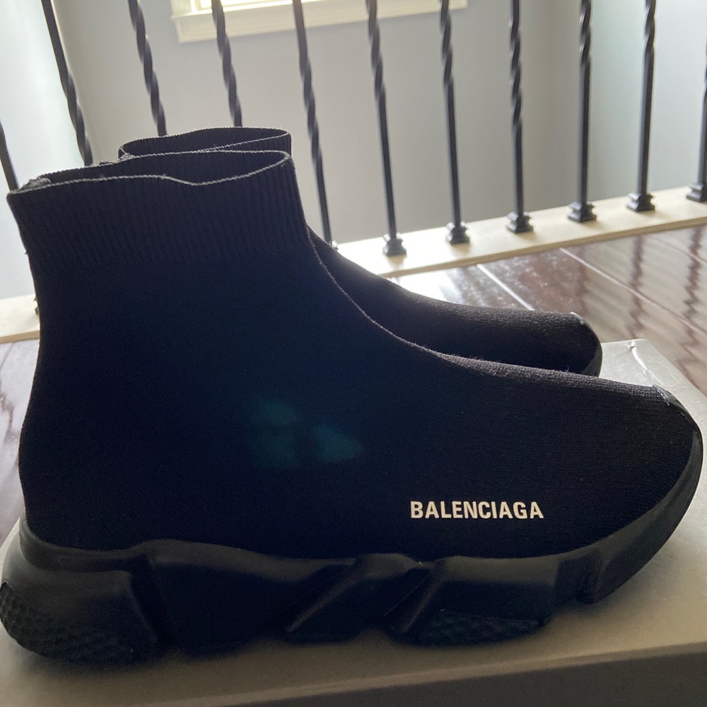balenciaga speed trainer triple black